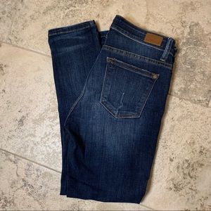Judy Blue relaxed fit jeans. Size 7/28